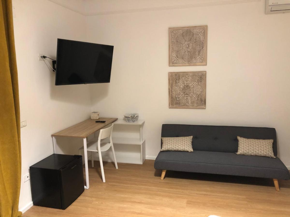 Casa Blanca B&B Latina Bagian luar foto